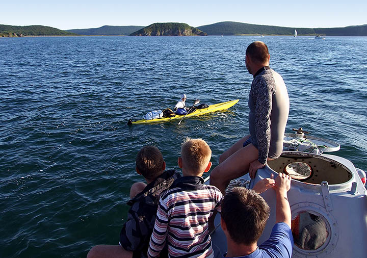 встреча на море